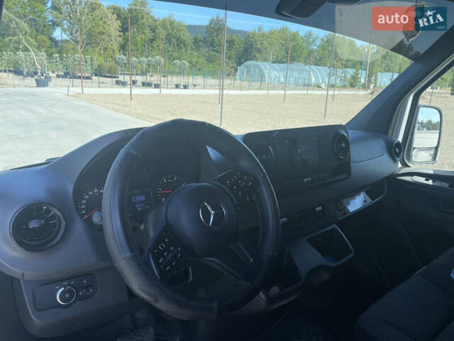 Белый Мерседес Sprinter, объемом двигателя 2.14 л и пробегом 365 тыс. км за 26500 $, фото 9 на Automoto.ua
