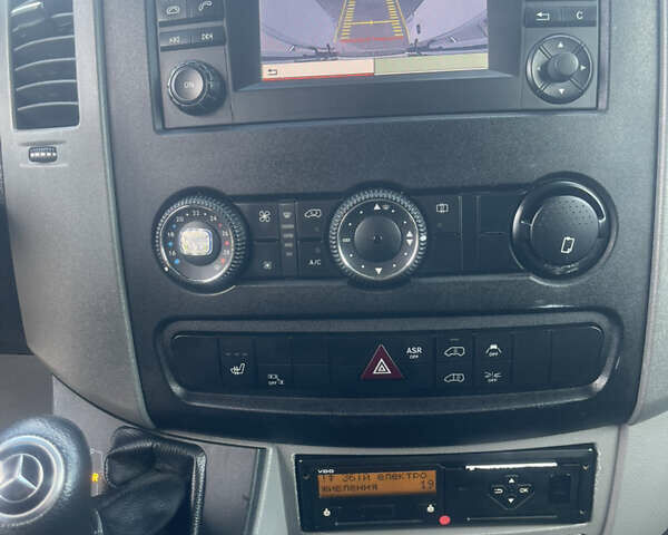 Белый Мерседес Sprinter, объемом двигателя 2.14 л и пробегом 229 тыс. км за 24900 $, фото 22 на Automoto.ua