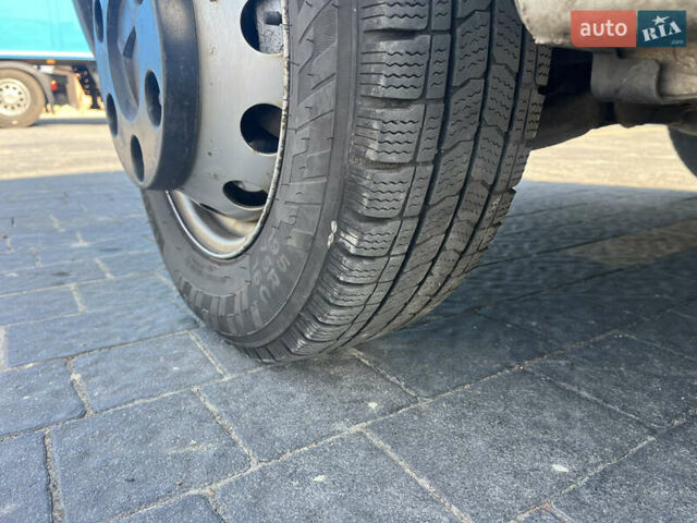 Білий Мерседес Sprinter, об'ємом двигуна 2.1 л та пробігом 184 тис. км за 35500 $, фото 4 на Automoto.ua