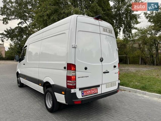 Белый Мерседес Sprinter, объемом двигателя 2.2 л и пробегом 238 тыс. км за 25300 $, фото 4 на Automoto.ua