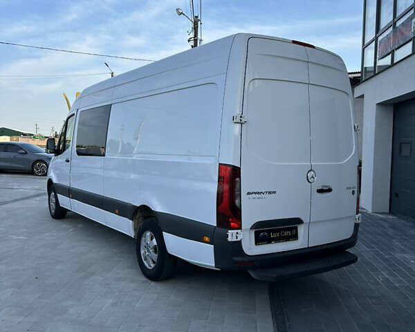 Белый Мерседес Sprinter, объемом двигателя 2.14 л и пробегом 437 тыс. км за 33000 $, фото 5 на Automoto.ua