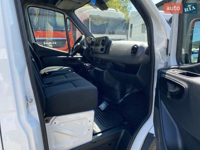 Белый Мерседес Sprinter, объемом двигателя 2.2 л и пробегом 165 тыс. км за 23900 $, фото 36 на Automoto.ua