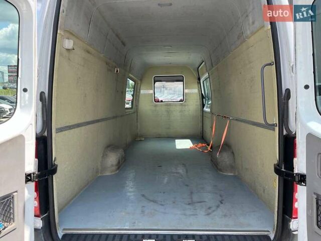 Белый Мерседес Sprinter, объемом двигателя 2.2 л и пробегом 230 тыс. км за 20900 $, фото 21 на Automoto.ua