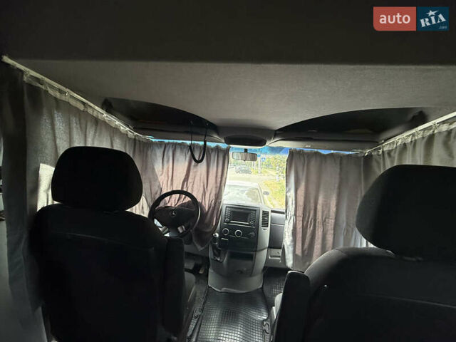 Белый Мерседес Sprinter, объемом двигателя 3 л и пробегом 404 тыс. км за 37000 $, фото 14 на Automoto.ua