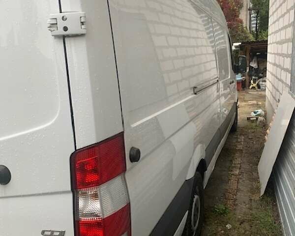 Белый Мерседес Sprinter, объемом двигателя 2.14 л и пробегом 163 тыс. км за 21075 $, фото 3 на Automoto.ua