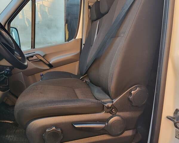 Білий Мерседес Sprinter, об'ємом двигуна 2.2 л та пробігом 293 тис. км за 20000 $, фото 9 на Automoto.ua