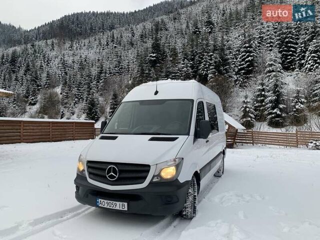 Белый Мерседес Sprinter, объемом двигателя 2.2 л и пробегом 279 тыс. км за 18900 $, фото 13 на Automoto.ua