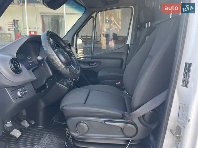 Білий Мерседес Sprinter, об'ємом двигуна 2.1 л та пробігом 184 тис. км за 35500 $, фото 8 на Automoto.ua