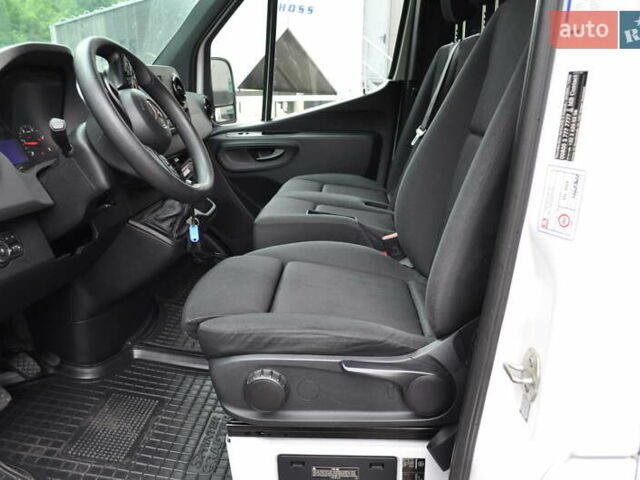 Белый Мерседес Sprinter, объемом двигателя 2.14 л и пробегом 90 тыс. км за 38800 $, фото 57 на Automoto.ua