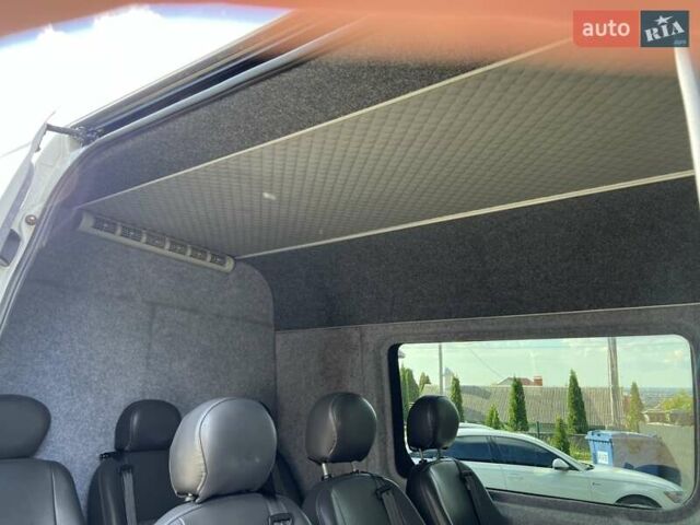Білий Мерседес Sprinter, об'ємом двигуна 2.14 л та пробігом 265 тис. км за 21499 $, фото 25 на Automoto.ua