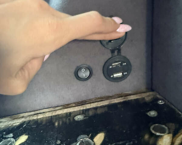 Белый Мерседес Sprinter, объемом двигателя 3 л и пробегом 404 тыс. км за 37000 $, фото 13 на Automoto.ua