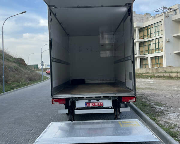 Белый Мерседес Sprinter, объемом двигателя 2.2 л и пробегом 280 тыс. км за 20900 $, фото 68 на Automoto.ua