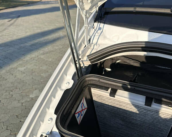 Белый Мерседес Sprinter, объемом двигателя 2.2 л и пробегом 258 тыс. км за 24300 $, фото 36 на Automoto.ua