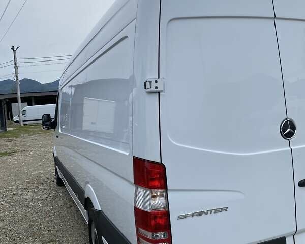 Білий Мерседес Sprinter, об'ємом двигуна 2.3 л та пробігом 160 тис. км за 18380 $, фото 25 на Automoto.ua
