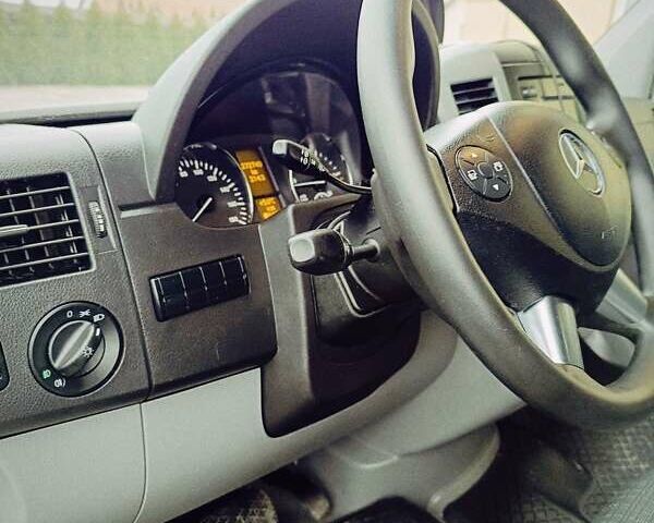 Белый Мерседес Sprinter, объемом двигателя 2.2 л и пробегом 272 тыс. км за 20900 $, фото 16 на Automoto.ua