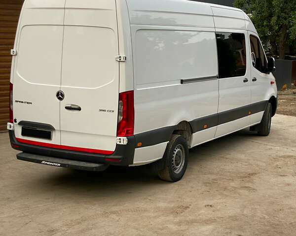 Белый Мерседес Sprinter, объемом двигателя 2.2 л и пробегом 520 тыс. км за 26500 $, фото 5 на Automoto.ua