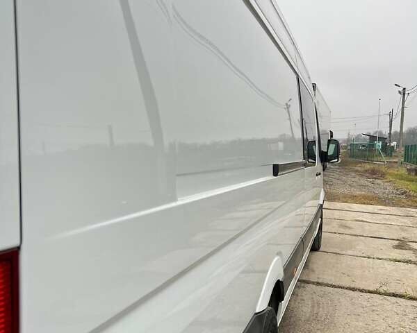 Белый Мерседес Sprinter, объемом двигателя 0 л и пробегом 168 тыс. км за 48757 $, фото 8 на Automoto.ua