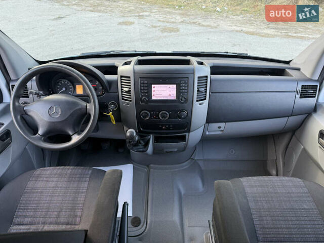 Белый Мерседес Sprinter, объемом двигателя 3 л и пробегом 289 тыс. км за 29800 $, фото 10 на Automoto.ua