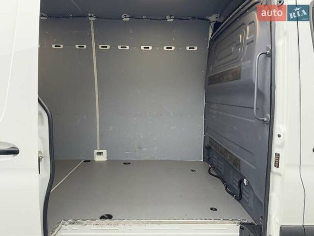 Белый Мерседес Sprinter, объемом двигателя 2.2 л и пробегом 195 тыс. км за 24400 $, фото 21 на Automoto.ua