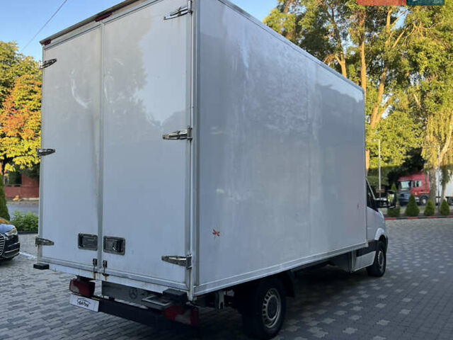 Белый Мерседес Sprinter, объемом двигателя 2.2 л и пробегом 388 тыс. км за 17200 $, фото 6 на Automoto.ua