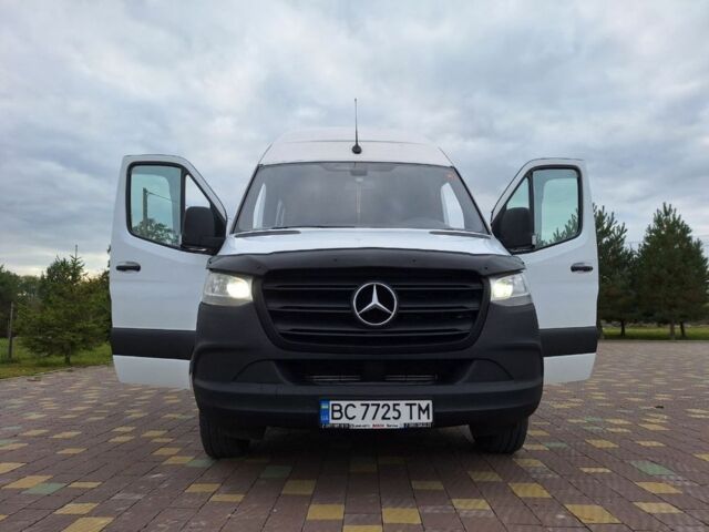 Белый Мерседес Sprinter, объемом двигателя 2.1 л и пробегом 320 тыс. км за 45000 $, фото 6 на Automoto.ua