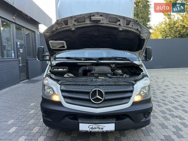 Белый Мерседес Sprinter, объемом двигателя 2.2 л и пробегом 388 тыс. км за 17200 $, фото 23 на Automoto.ua