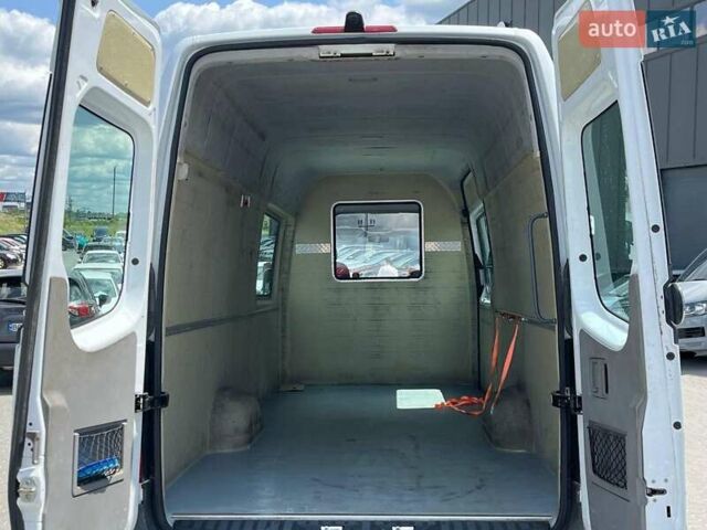 Белый Мерседес Sprinter, объемом двигателя 2.2 л и пробегом 230 тыс. км за 20900 $, фото 31 на Automoto.ua