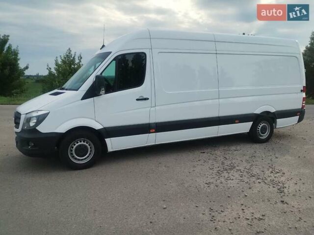 Белый Мерседес Sprinter, объемом двигателя 2.2 л и пробегом 262 тыс. км за 20800 $, фото 1 на Automoto.ua