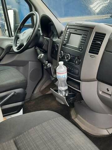 Белый Мерседес Sprinter, объемом двигателя 2.14 л и пробегом 260 тыс. км за 16200 $, фото 9 на Automoto.ua
