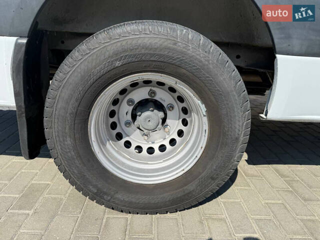 Белый Мерседес Sprinter, объемом двигателя 2.99 л и пробегом 164 тыс. км за 40999 $, фото 15 на Automoto.ua
