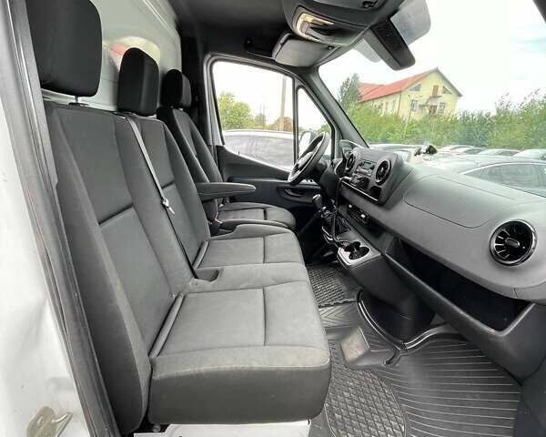 Белый Мерседес Sprinter, объемом двигателя 2.14 л и пробегом 282 тыс. км за 19500 $, фото 17 на Automoto.ua