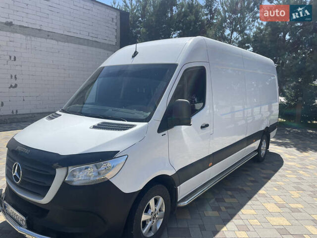 Белый Мерседес Sprinter, объемом двигателя 2.14 л и пробегом 365 тыс. км за 26500 $, фото 2 на Automoto.ua