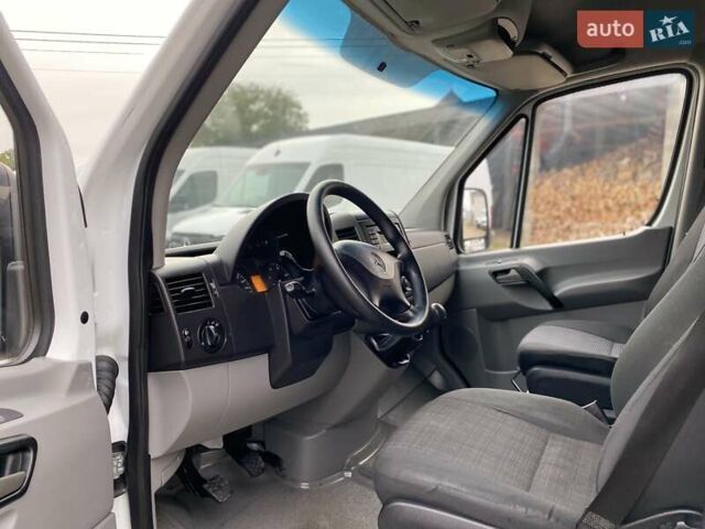 Білий Мерседес Sprinter, об'ємом двигуна 2.3 л та пробігом 160 тис. км за 18380 $, фото 34 на Automoto.ua