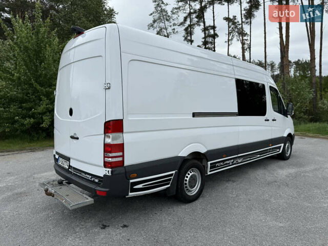 Белый Мерседес Sprinter, объемом двигателя 3 л и пробегом 289 тыс. км за 29800 $, фото 5 на Automoto.ua