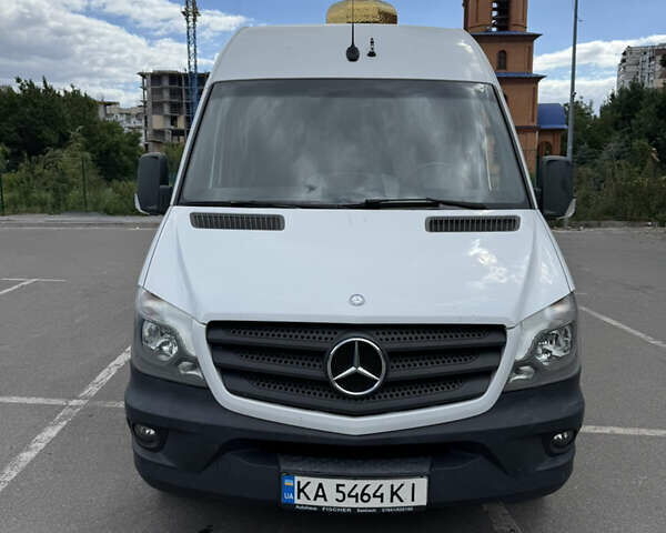 Белый Мерседес Sprinter, объемом двигателя 3 л и пробегом 404 тыс. км за 37000 $, фото 4 на Automoto.ua