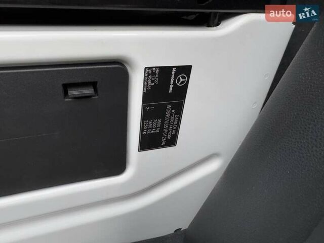 Белый Мерседес Sprinter, объемом двигателя 2.2 л и пробегом 195 тыс. км за 24400 $, фото 23 на Automoto.ua