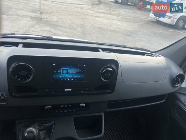 Білий Мерседес Sprinter, об'ємом двигуна 2.14 л та пробігом 325 тис. км за 22000 $, фото 9 на Automoto.ua