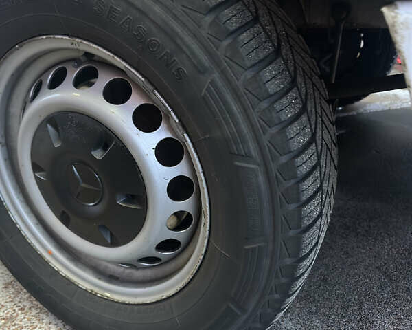 Белый Мерседес Sprinter, объемом двигателя 2.2 л и пробегом 4 тыс. км за 23500 $, фото 4 на Automoto.ua