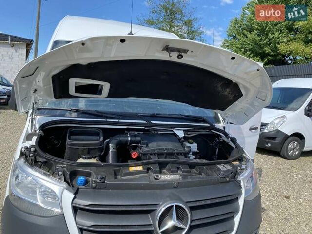 Белый Мерседес Sprinter, объемом двигателя 2.2 л и пробегом 165 тыс. км за 23900 $, фото 51 на Automoto.ua
