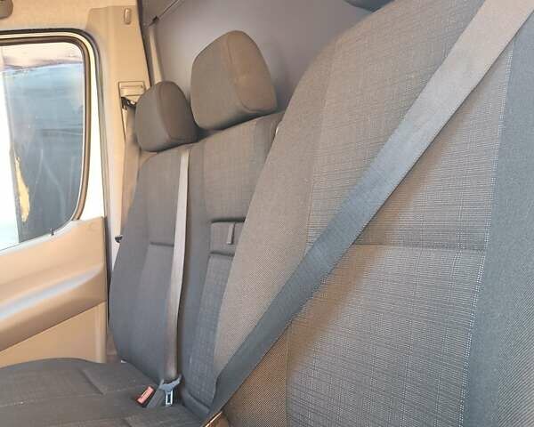 Білий Мерседес Sprinter, об'ємом двигуна 2.2 л та пробігом 293 тис. км за 20000 $, фото 3 на Automoto.ua