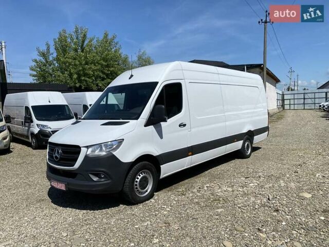 Белый Мерседес Sprinter, объемом двигателя 2.2 л и пробегом 165 тыс. км за 23900 $, фото 1 на Automoto.ua