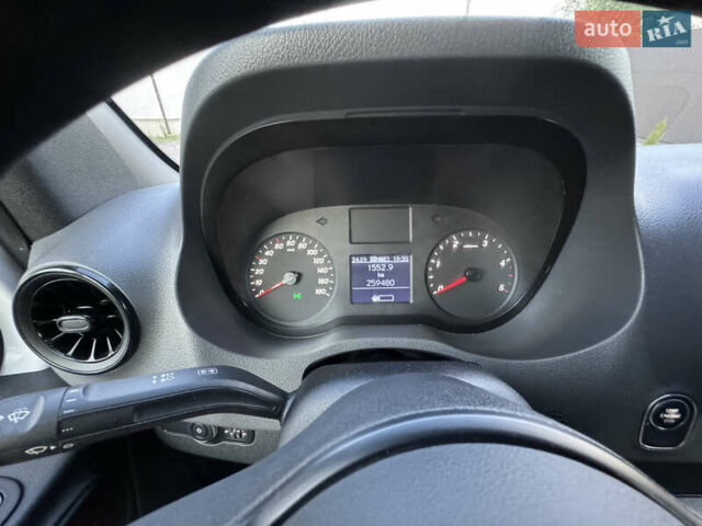 Білий Мерседес Sprinter, об'ємом двигуна 2.2 л та пробігом 259 тис. км за 32800 $, фото 54 на Automoto.ua