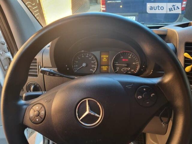 Білий Мерседес Sprinter, об'ємом двигуна 2.2 л та пробігом 293 тис. км за 20000 $, фото 5 на Automoto.ua