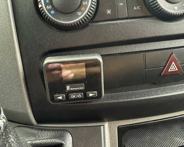 Белый Мерседес Sprinter, объемом двигателя 3 л и пробегом 404 тыс. км за 37000 $, фото 20 на Automoto.ua