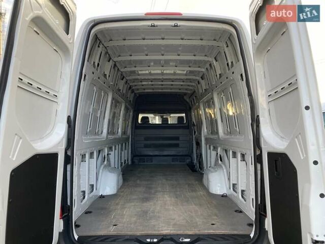 Белый Мерседес Sprinter, объемом двигателя 2.2 л и пробегом 165 тыс. км за 23350 $, фото 29 на Automoto.ua