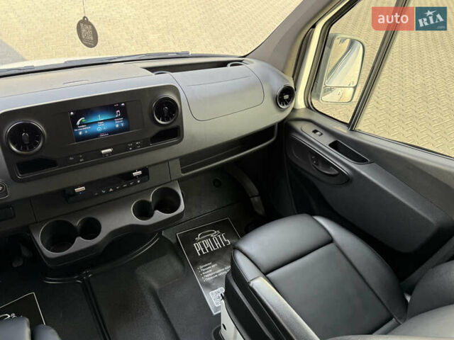 Мерседес Sprinter 2019 у Чернівцях на Automoto.ua Білий Мерседес Sprinter, об'ємом двигуна 3 л та пробігом 109 тис. км за 51500 $, фото 24 на Automoto.ua