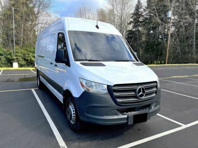 Білий Мерседес Sprinter, об'ємом двигуна 3 л та пробігом 120 тис. км за 13500 $, фото 3 на Automoto.ua