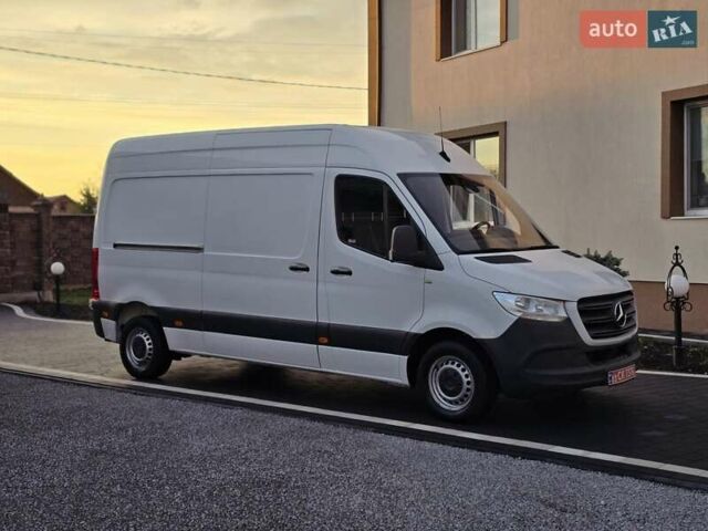 Білий Мерседес Sprinter, об'ємом двигуна 2.14 л та пробігом 131 тис. км за 21422 $, фото 6 на Automoto.ua