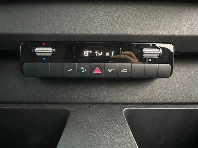 Белый Мерседес Sprinter, объемом двигателя 2.2 л и пробегом 340 тыс. км за 36110 $, фото 14 на Automoto.ua