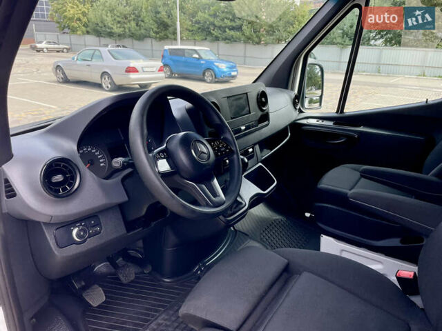 Белый Мерседес Sprinter, объемом двигателя 2.2 л и пробегом 257 тыс. км за 26000 $, фото 27 на Automoto.ua